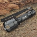 UltraFire C8 CREE Q5 5-Mode 230-Lumen branco lanterna LED c / carregador de bateria - Black (1 x 18650)